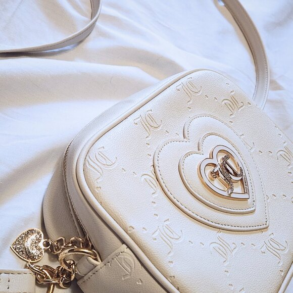 Juicy Couture White Camera Bag/Crossbody | Rhinestone Heart | Y2K & Coquette - Picture 1 of 14